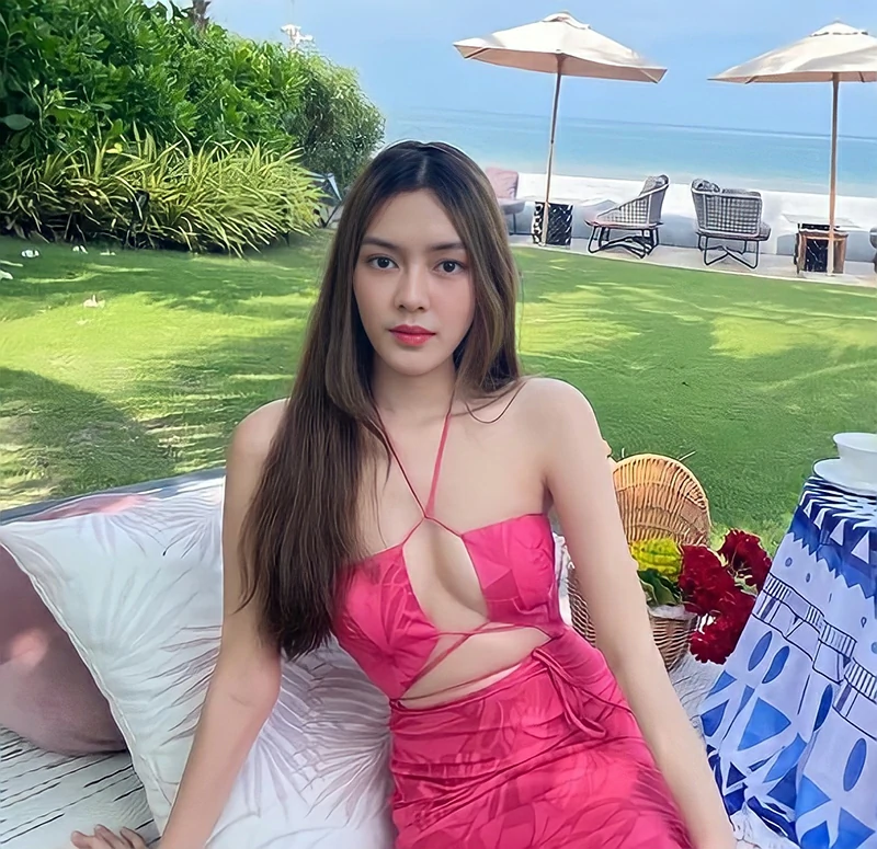 อันนี้อัพเดท 2 เดือนค่ะ หน้าเรียวแล้ว ยุบบวมไวมาก 2 เดือนหน้าเรียวขึ้นมาก